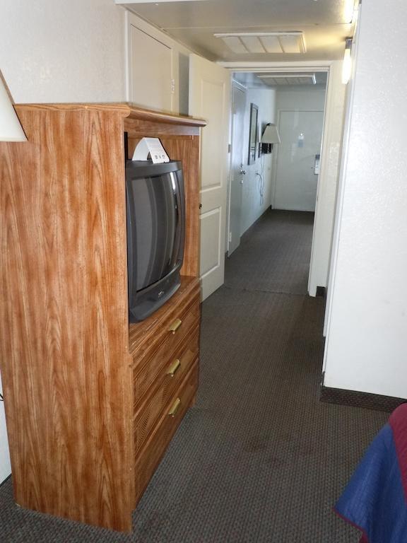 Travelodge By Wyndham Grand Rapids North Walker Zewnętrze zdjęcie