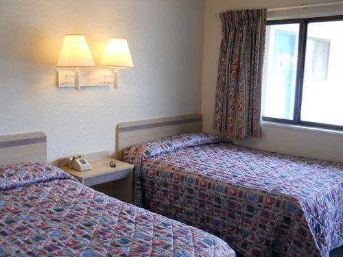 Travelodge By Wyndham Grand Rapids North Walker Pokój zdjęcie
