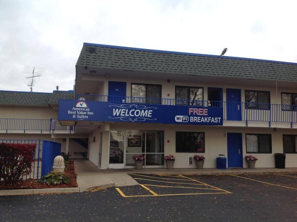 Travelodge By Wyndham Grand Rapids North Walker Zewnętrze zdjęcie
