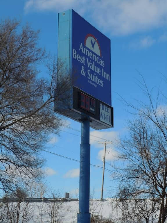 Travelodge By Wyndham Grand Rapids North Walker Zewnętrze zdjęcie